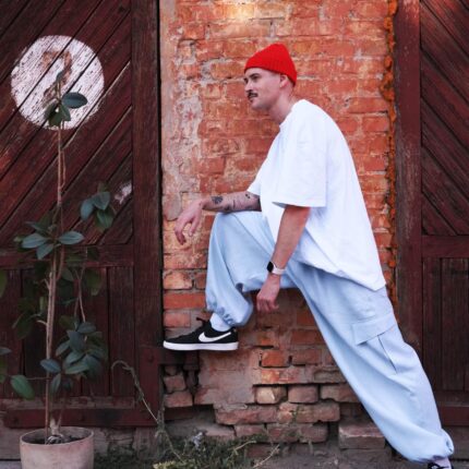 Soft Straight Pants Ivory Tone Linen for Men Soft Outline